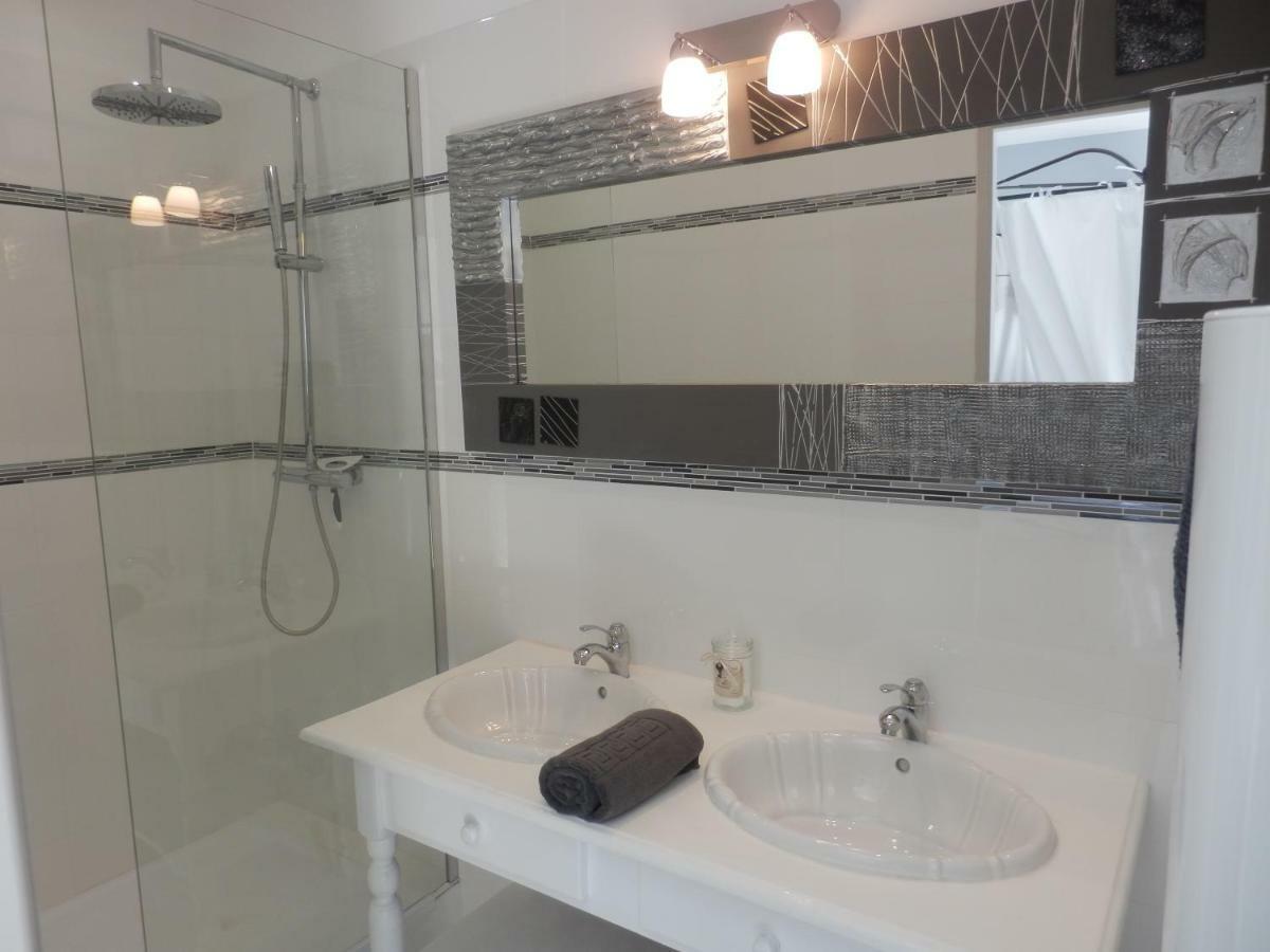 랑벡 Mas Les Vieux Chenes B&B 외부 사진