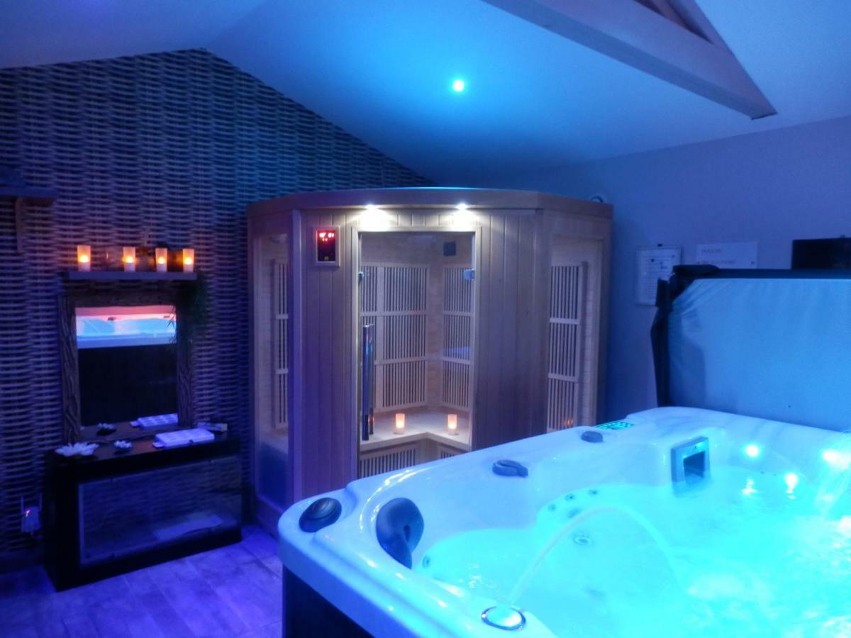 랑벡 Mas Les Vieux Chenes B&B 외부 사진